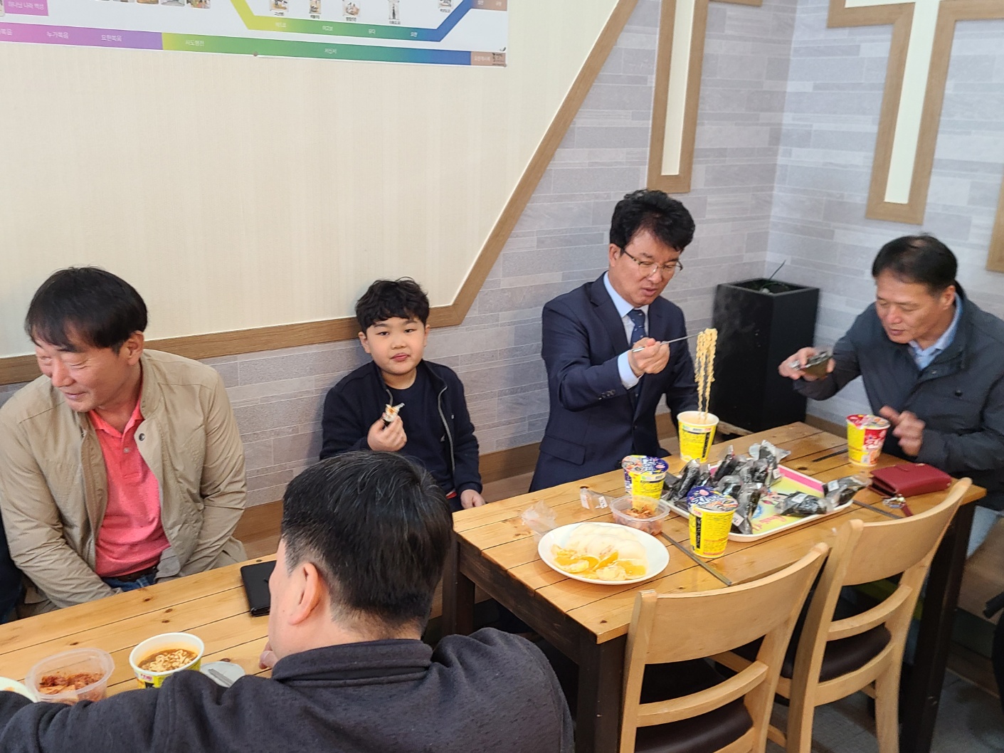 KakaoTalk_20230418_155027263.jpg